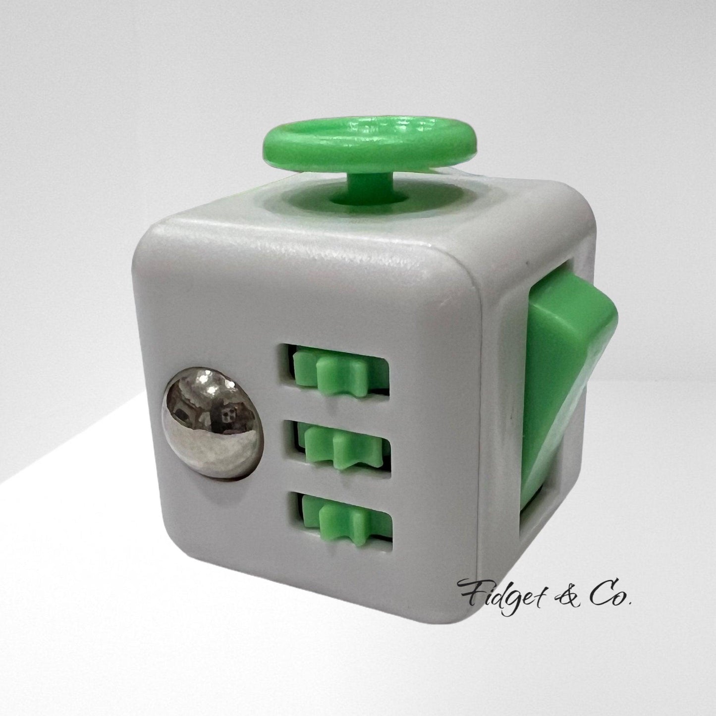6 Sided Fidget Cube with Protective Display/Case - Fidget & Co.